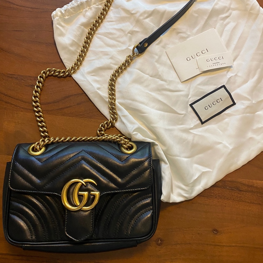 Gucci: GG Marmont matelassé mini bag
